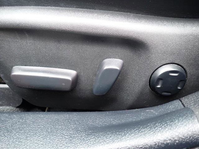 Certified 2018 Toyota Avalon XLE image 22