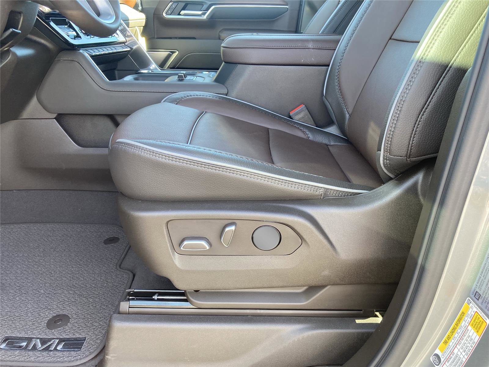 New 2026 GMC Sierra 2500 Denali w/ Denali Reserve Package image 27