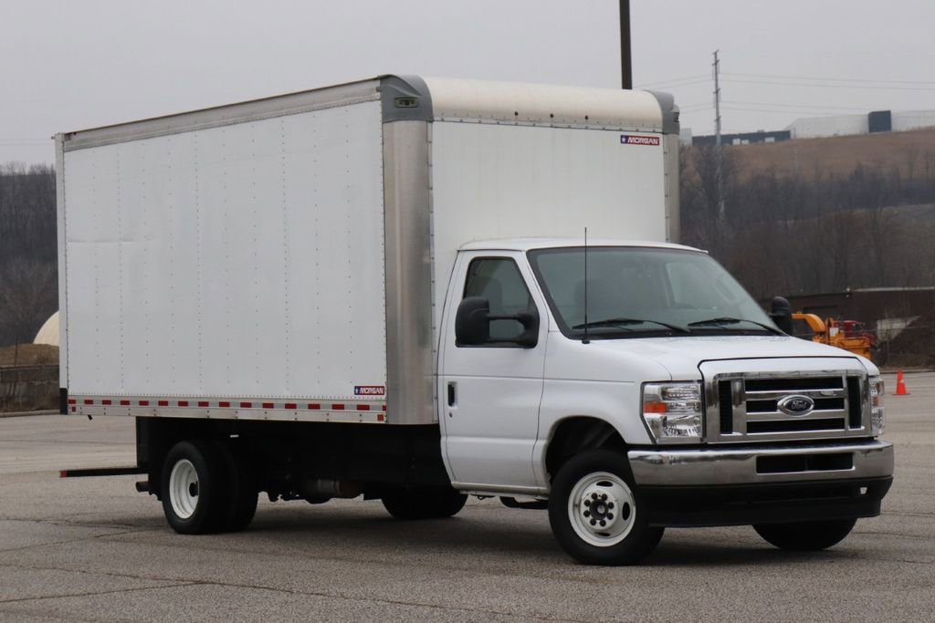 Used 2024 Ford E-450 and Econoline 450 Super Duty w/ Power Windows & Locks Group video 2