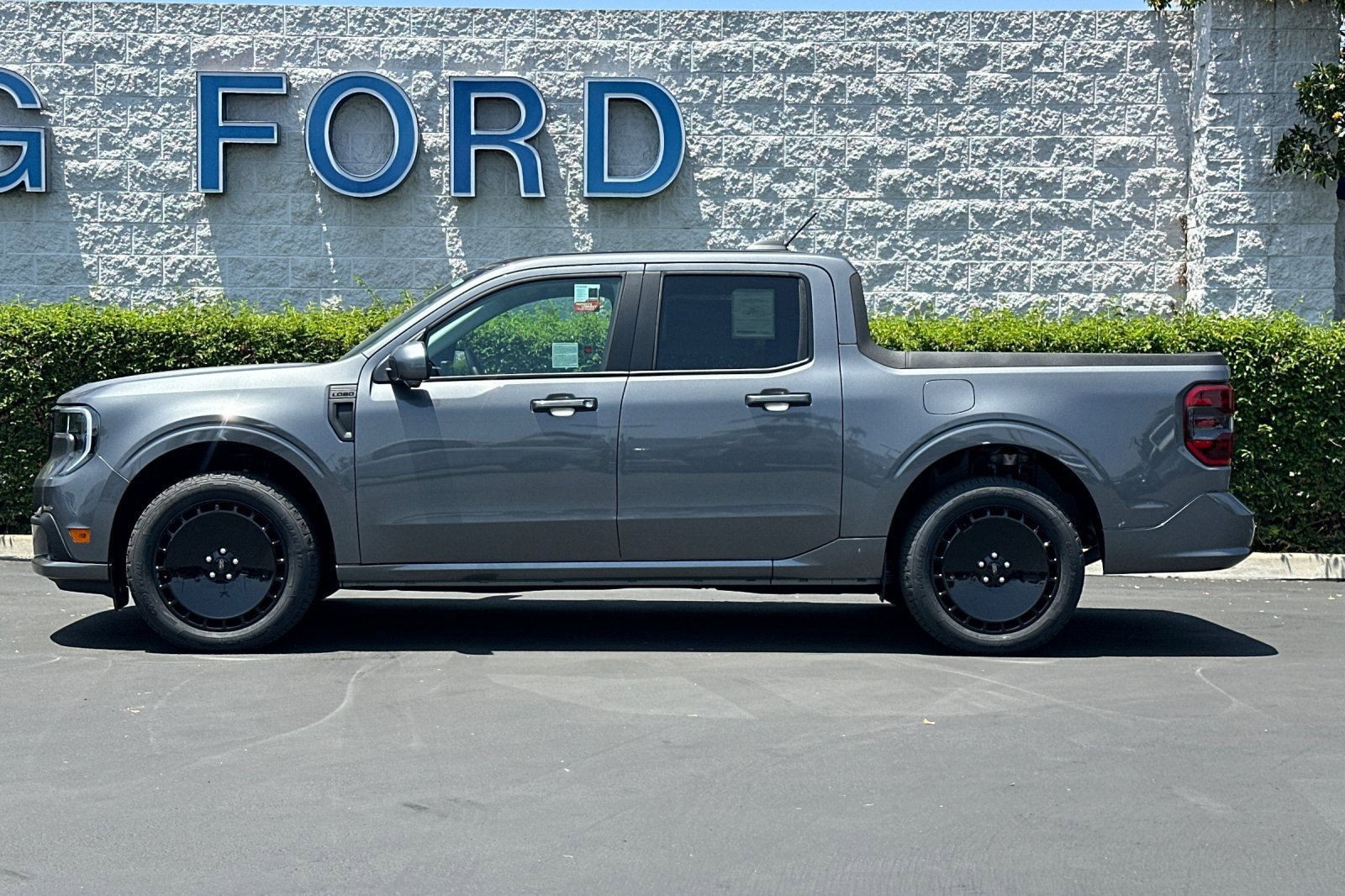 New 2025 Ford Maverick Lobo image 7