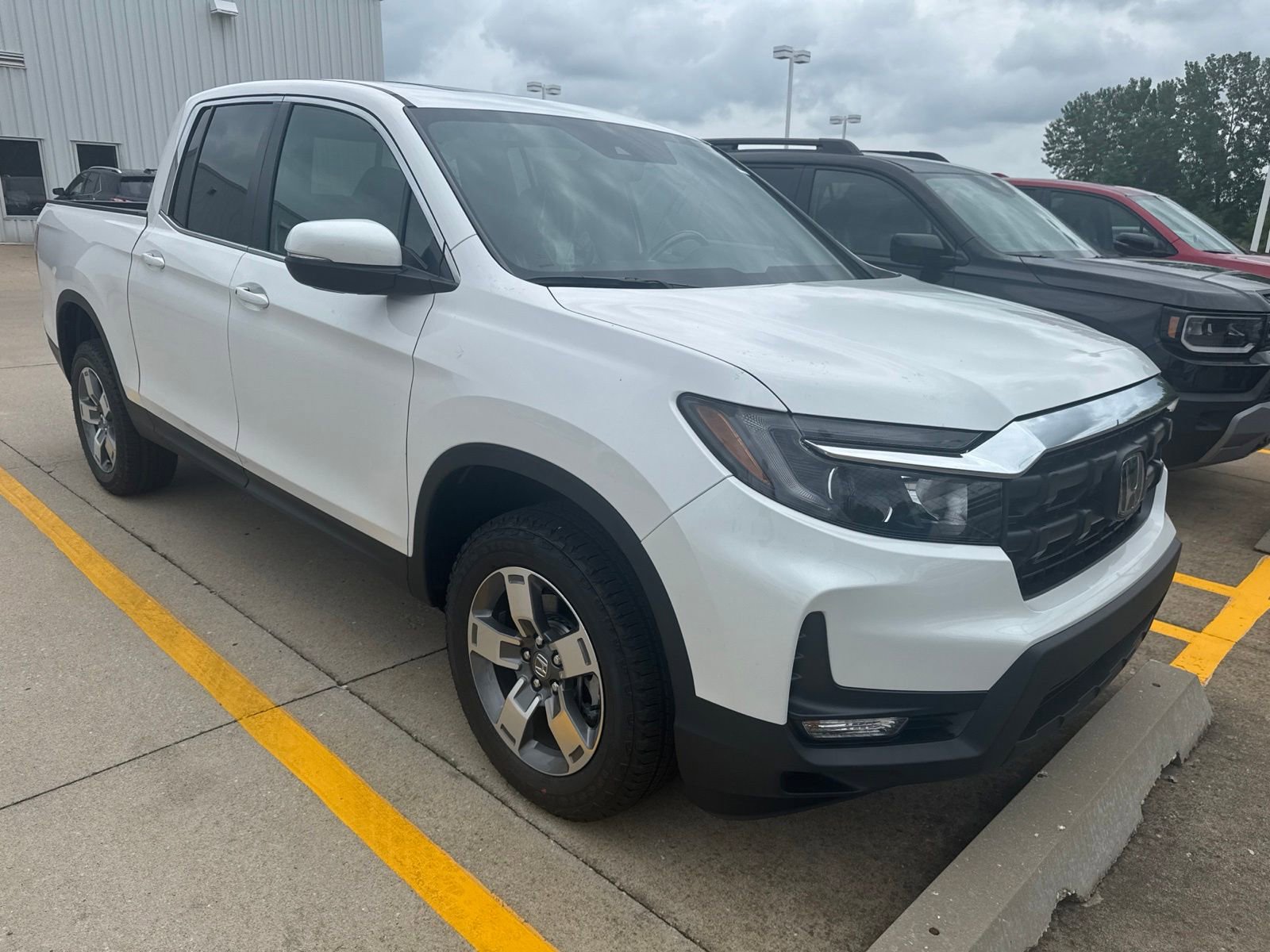 New 2026 Honda Ridgeline RTL image 2