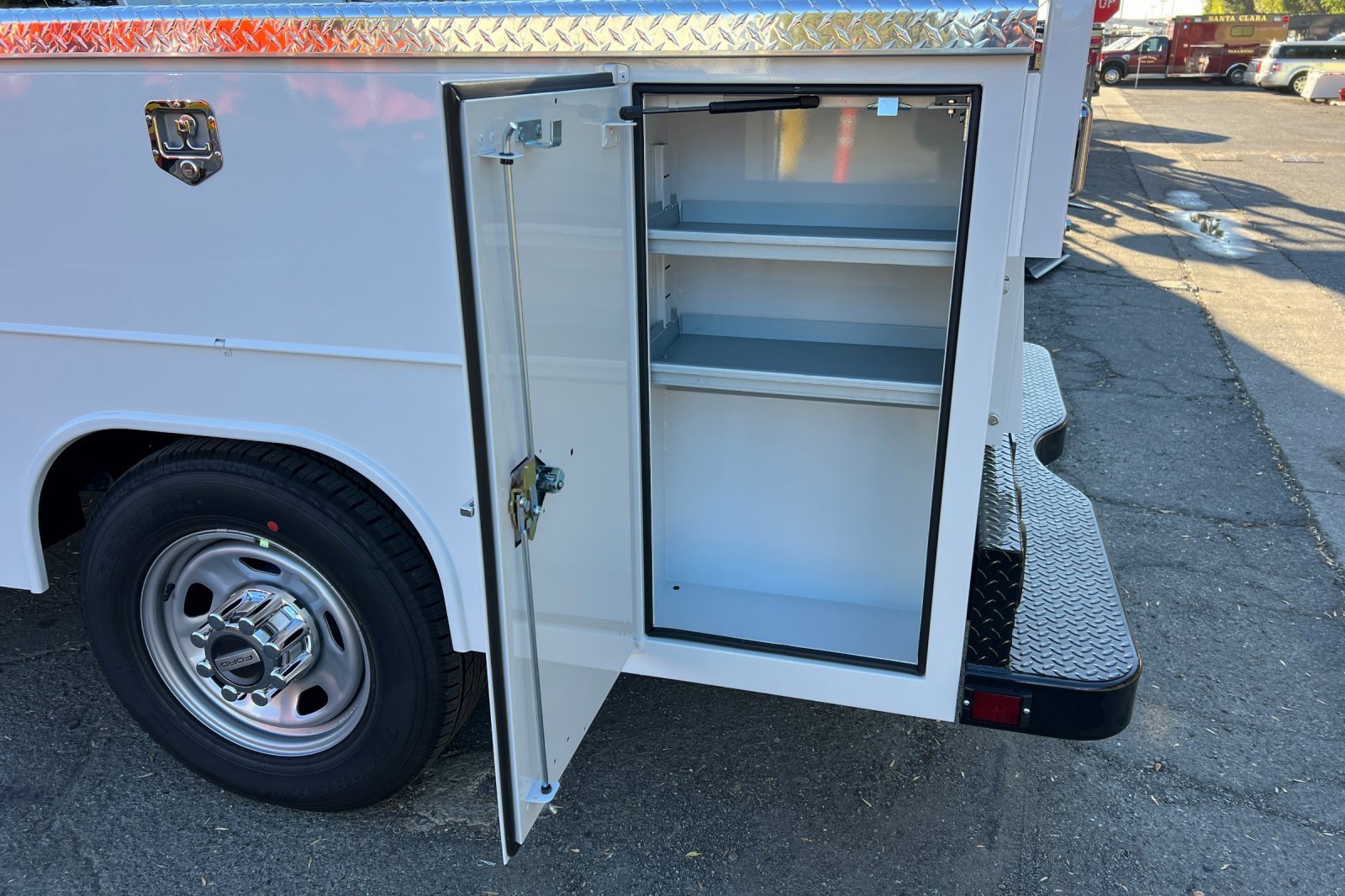 New 2026 Ford F350 XL w/ XL Chrome Package image 29