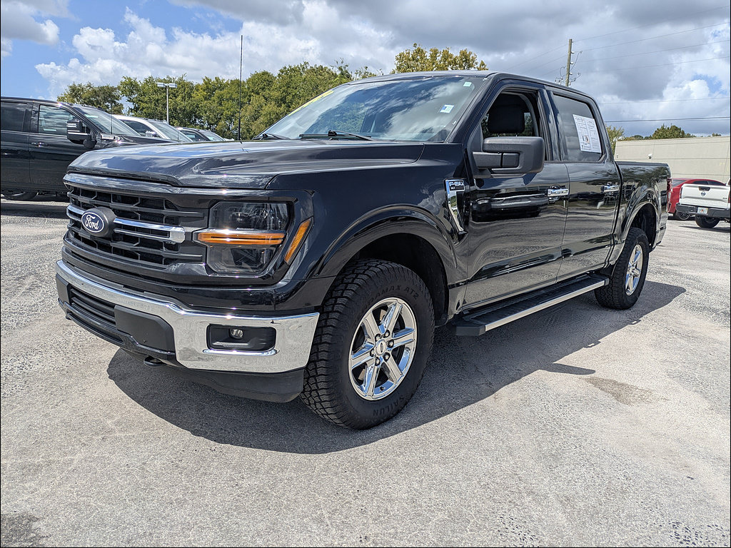 Used 2025 Ford F150 XLT w/ Equipment Group 301A Standard AWD/4WD image 8