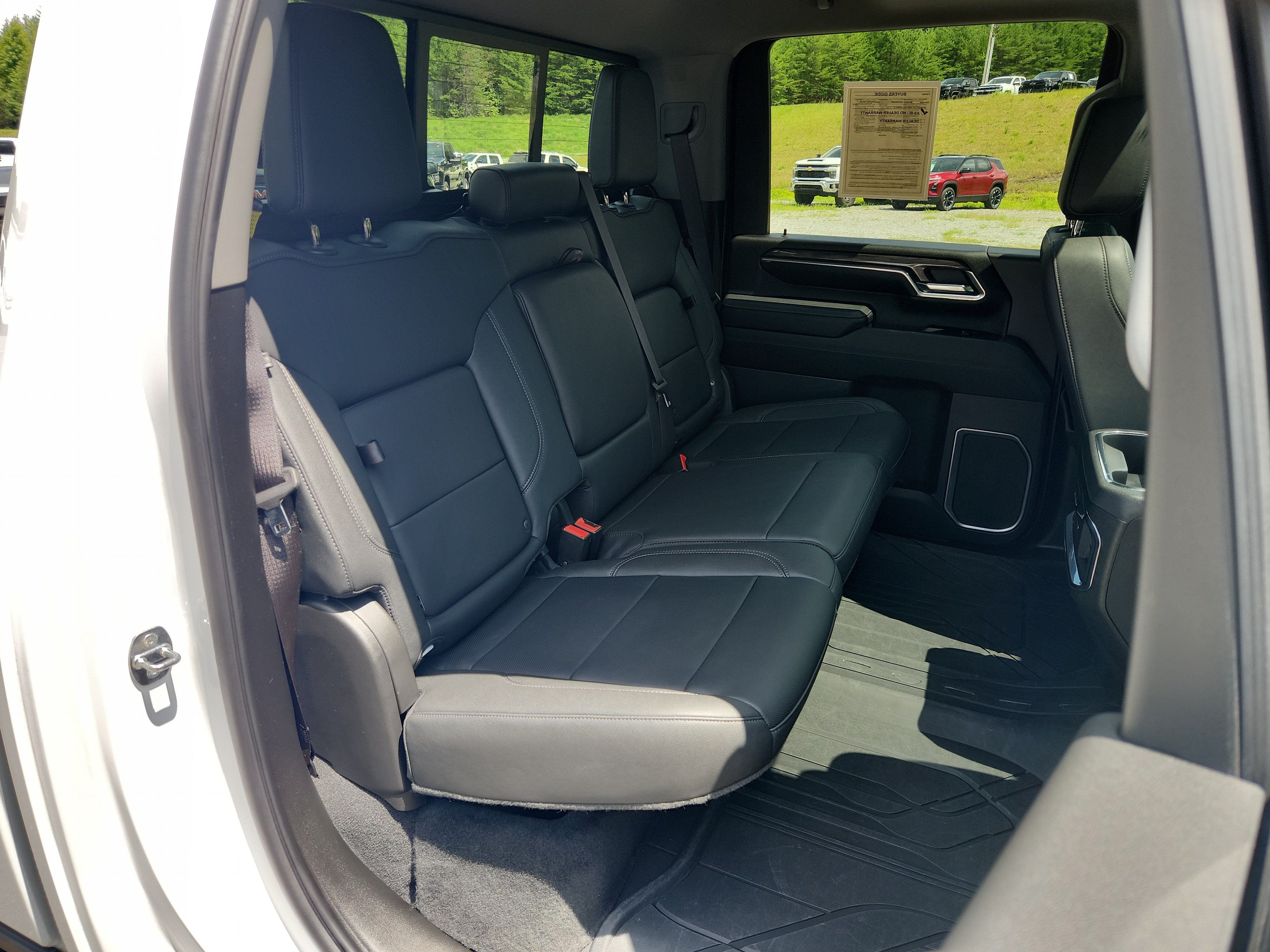 Used 2024 Chevrolet Silverado 2500 LTZ w/ LTZ Convenience Package AWD/4WD image 39