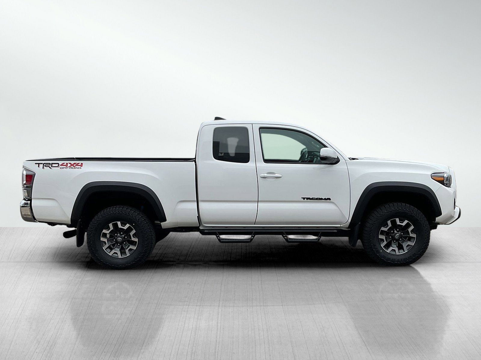 Used 2023 Toyota Tacoma TRD Off-Road image 6