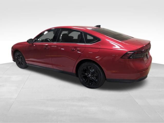 New 2025 Honda Accord SE image 4