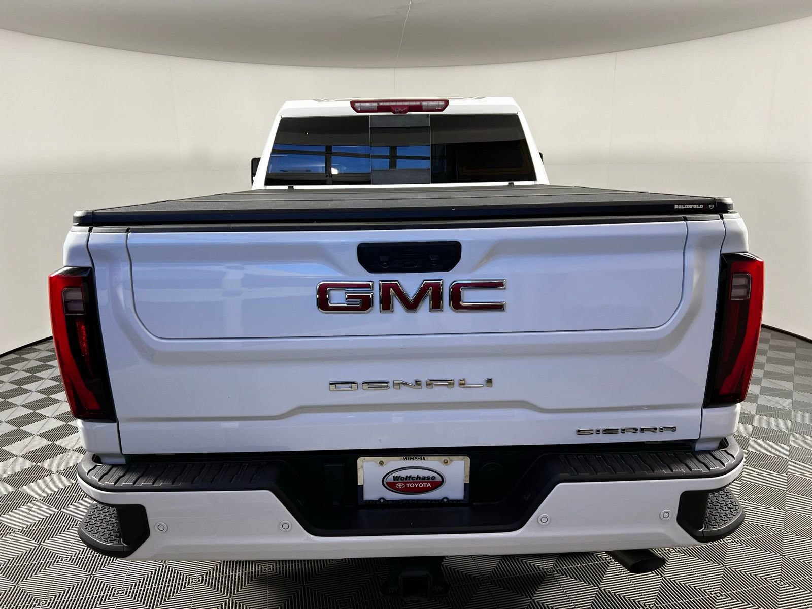Used 2024 GMC Sierra 2500 Denali w/ Denali Reserve Package AWD/4WD image 6