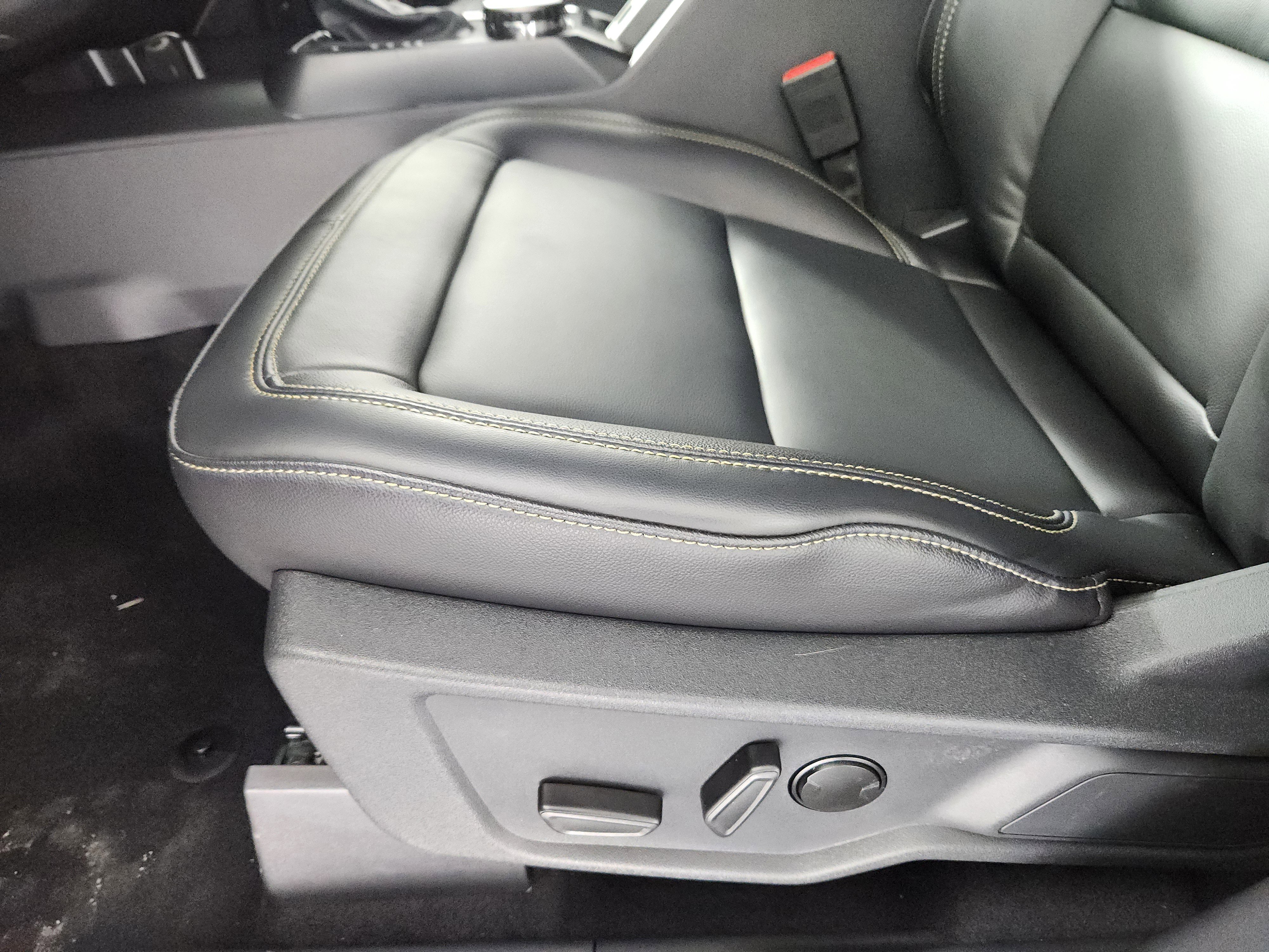 New 2025 Ford Bronco Badlands image 13