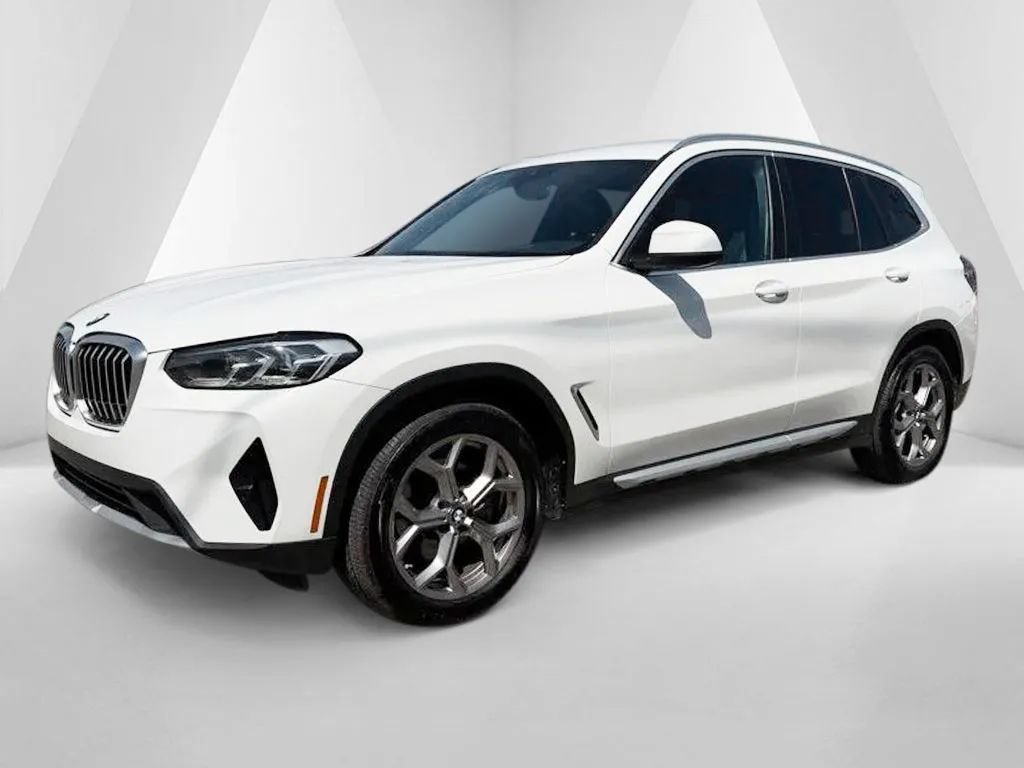 Used 2022 BMW X3 xDrive30i AWD/4WD image 3