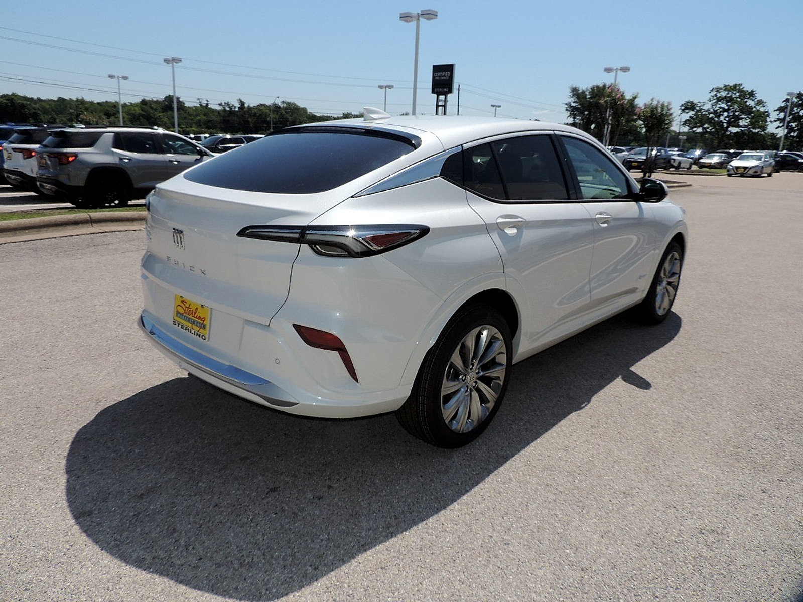 New 2026 Buick Envista Avenir FWD image 5