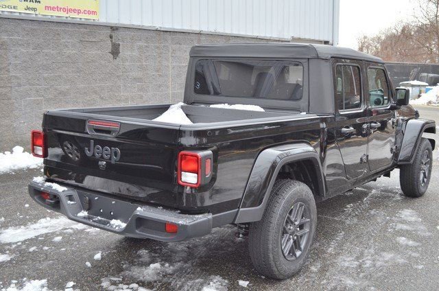 New 2026 Jeep Gladiator Sport image 8