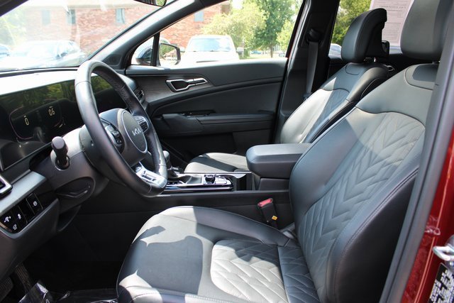 Used 2024 Kia Sportage X-Line w/ X-Line Premium Package image 11