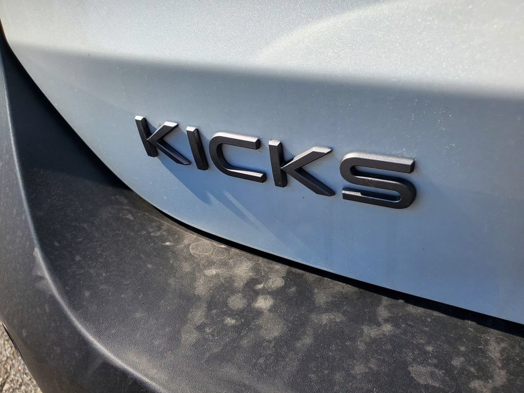 Used 2026 Nissan Kicks SV w/ Charging Package FWD image 8