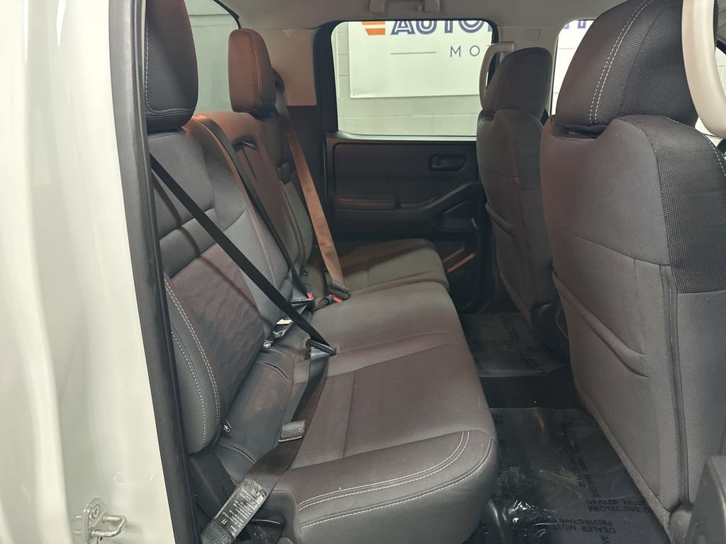 Used 2022 Nissan Frontier SV w/ Technology Package image 21