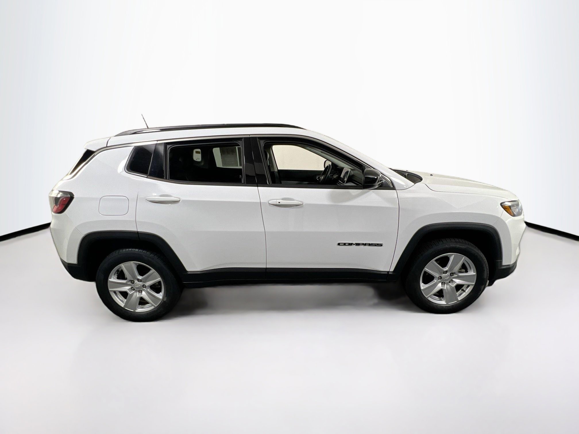 Used 2022 Jeep Compass Latitude w/ Convenience Group image 4