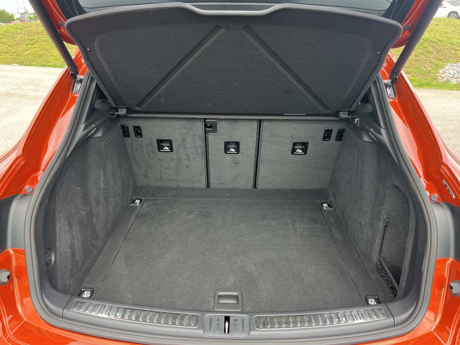 Used 2022 Porsche Macan S image 10