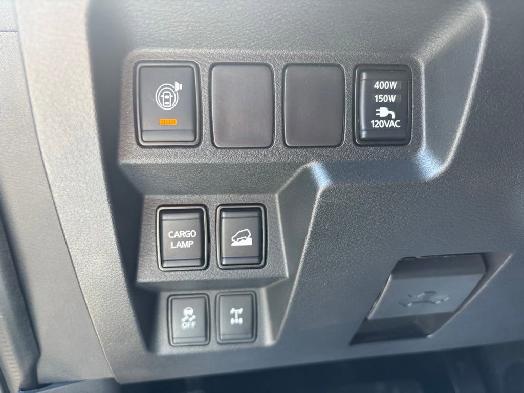 Used 2023 Nissan Frontier PRO-4X w/ Pro Convenience Package AWD/4WD image 17