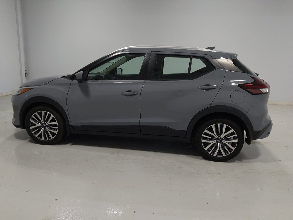 Used 2023 Nissan Kicks SV FWD image 3