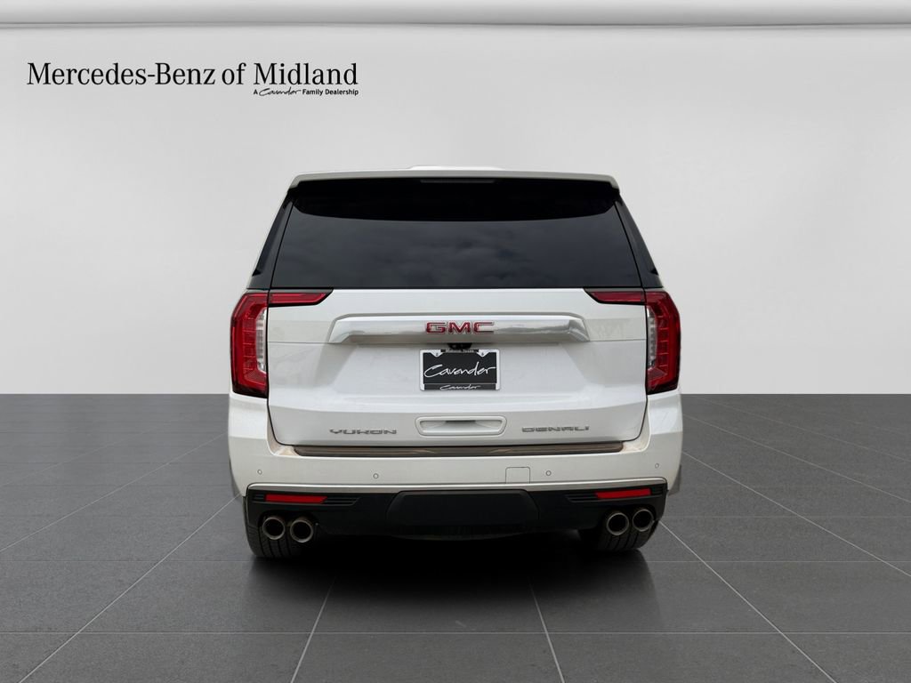 Used 2023 GMC Yukon Denali w/ Advanced Technology Package image 6