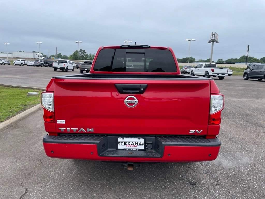 Used 2022 Nissan Titan SV RWD image 5