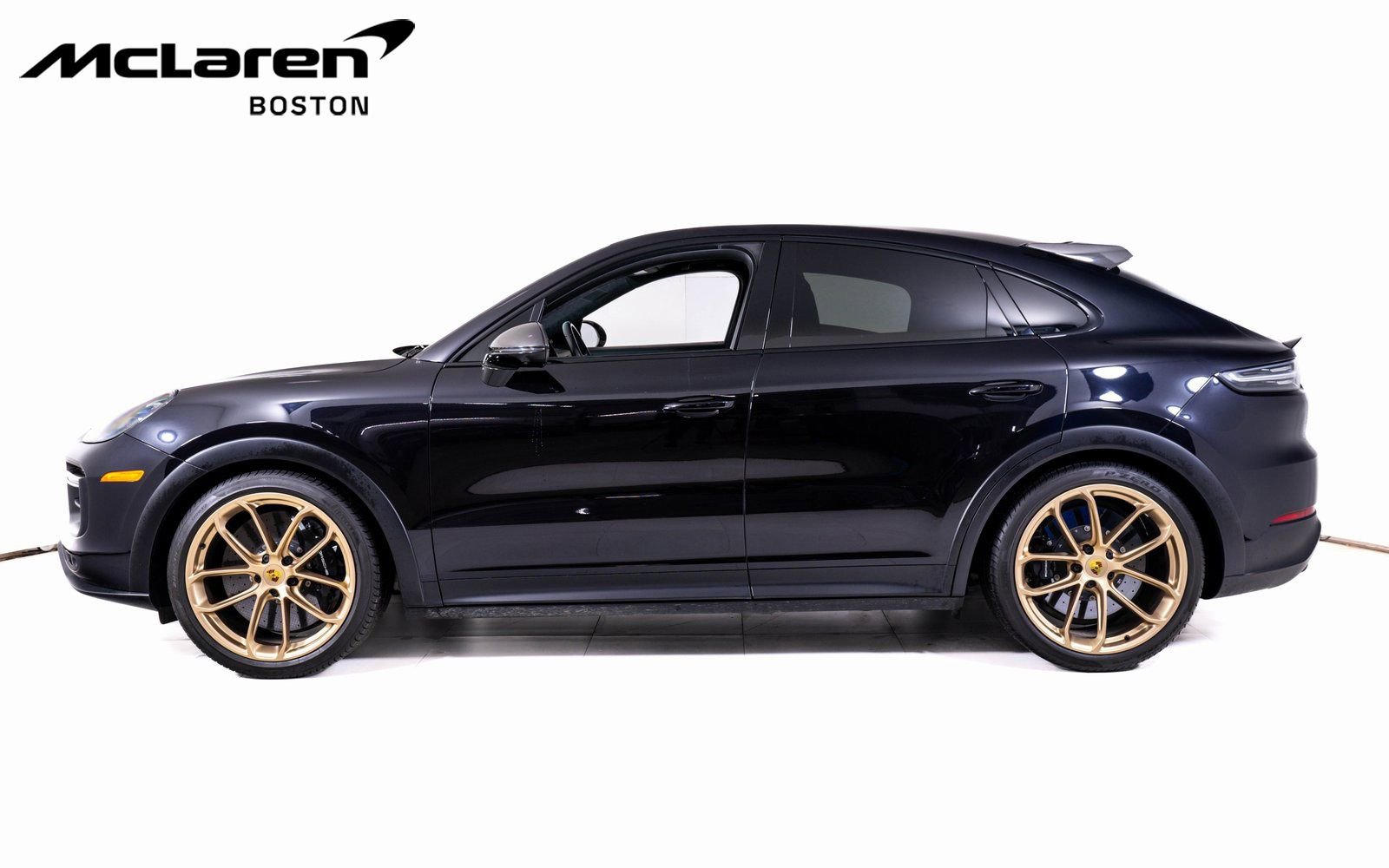 Used 2022 Porsche Cayenne Turbo GT image 2