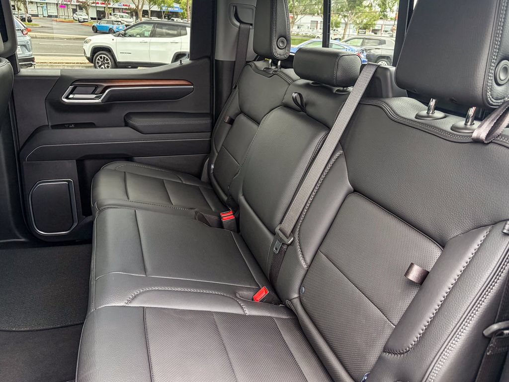 Certified 2025 GMC Sierra 1500 Denali w/ Technology Package AWD/4WD image 44