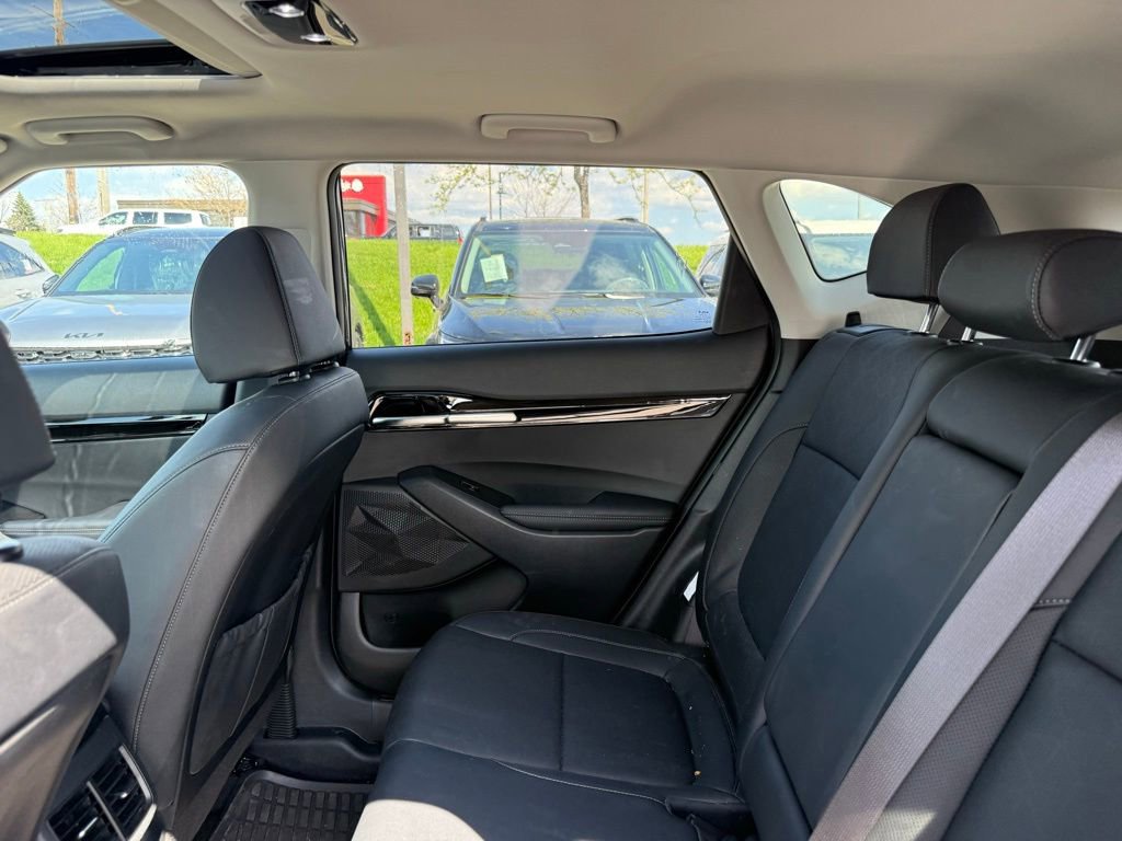 Certified 2024 Kia Seltos EX image 19