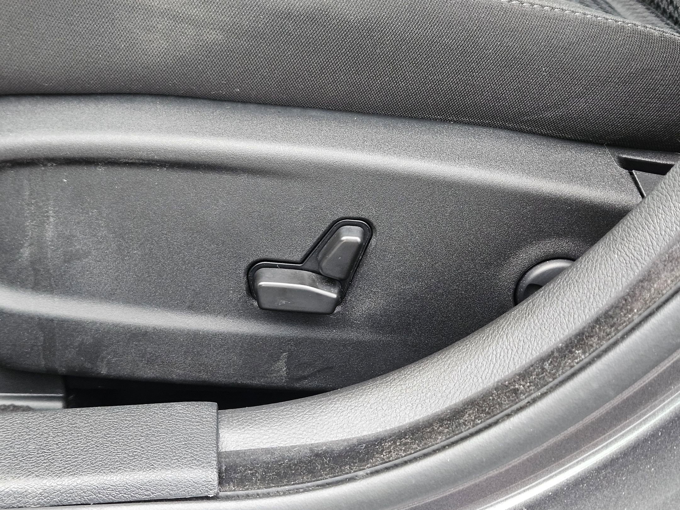 Used 2022 Dodge Charger SXT w/ Blacktop Package image 21