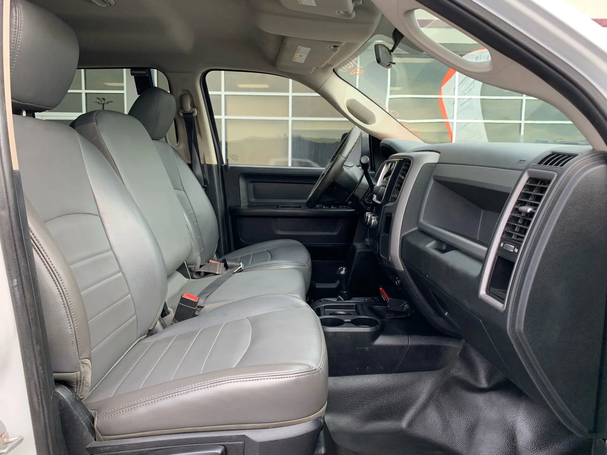 Used 2015 RAM 3500 Tradesman w/ Chrome Appearance Group image 24