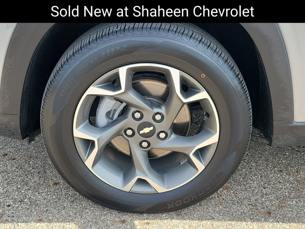 Used 2024 Chevrolet Trax LT w/ Driver Confidence Package FWD image 6