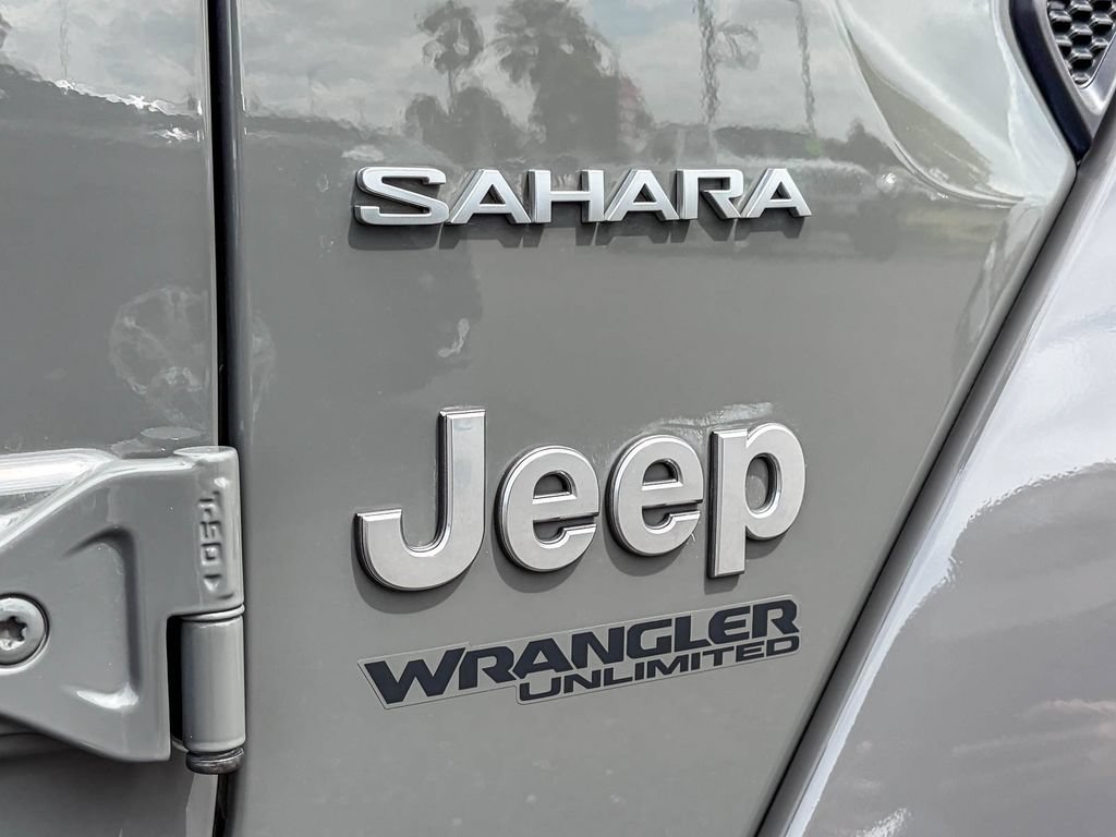 Used 2019 Jeep Wrangler Unlimited Sahara AWD/4WD image 10