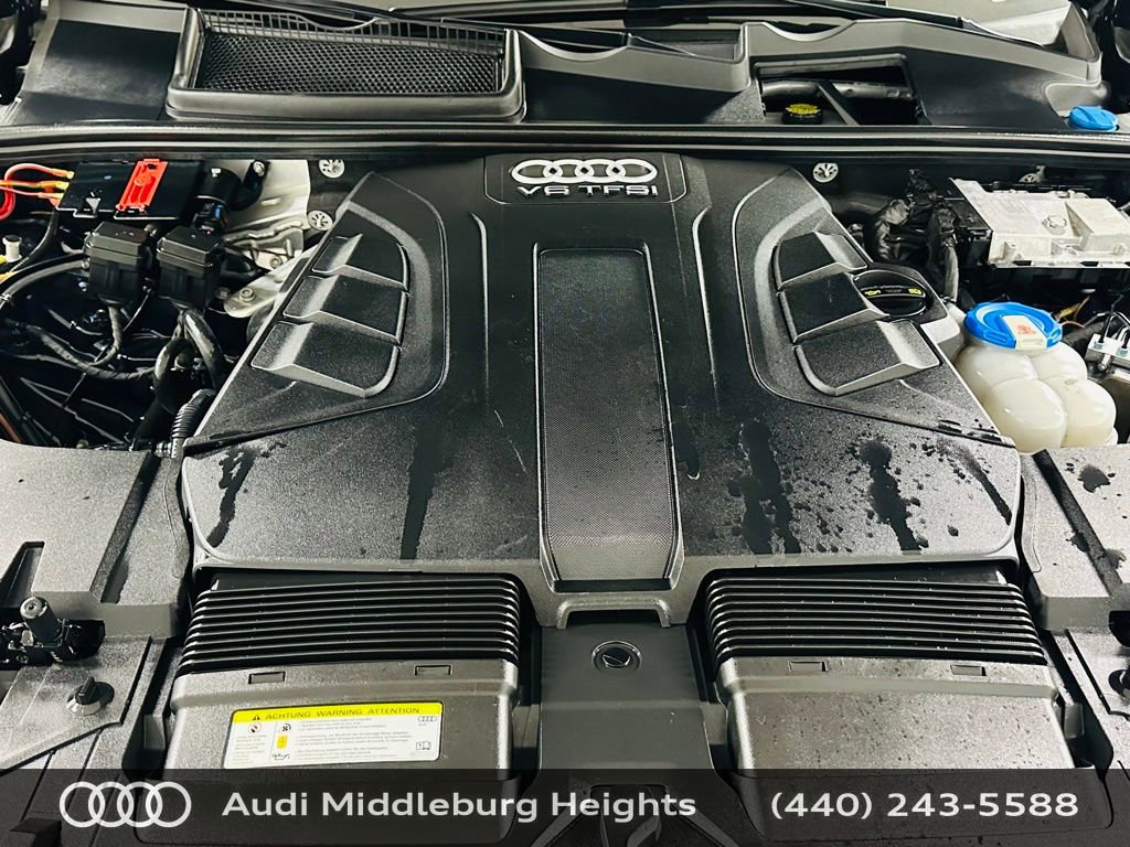 Used 2017 Audi Q7 3.0T Prestige image 32