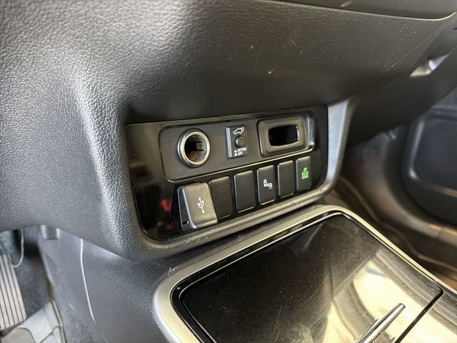 Used 2020 Mitsubishi Outlander SEL image 27