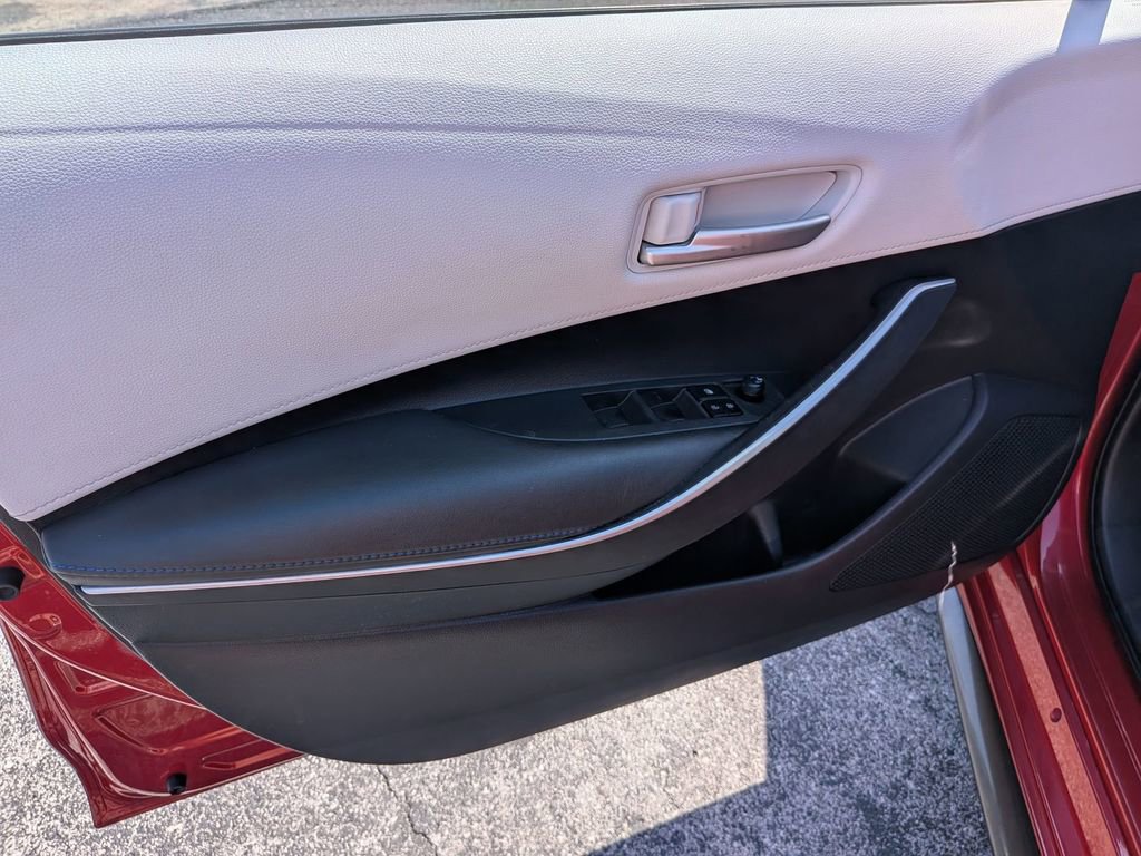 Used 2020 Toyota Corolla SE image 11
