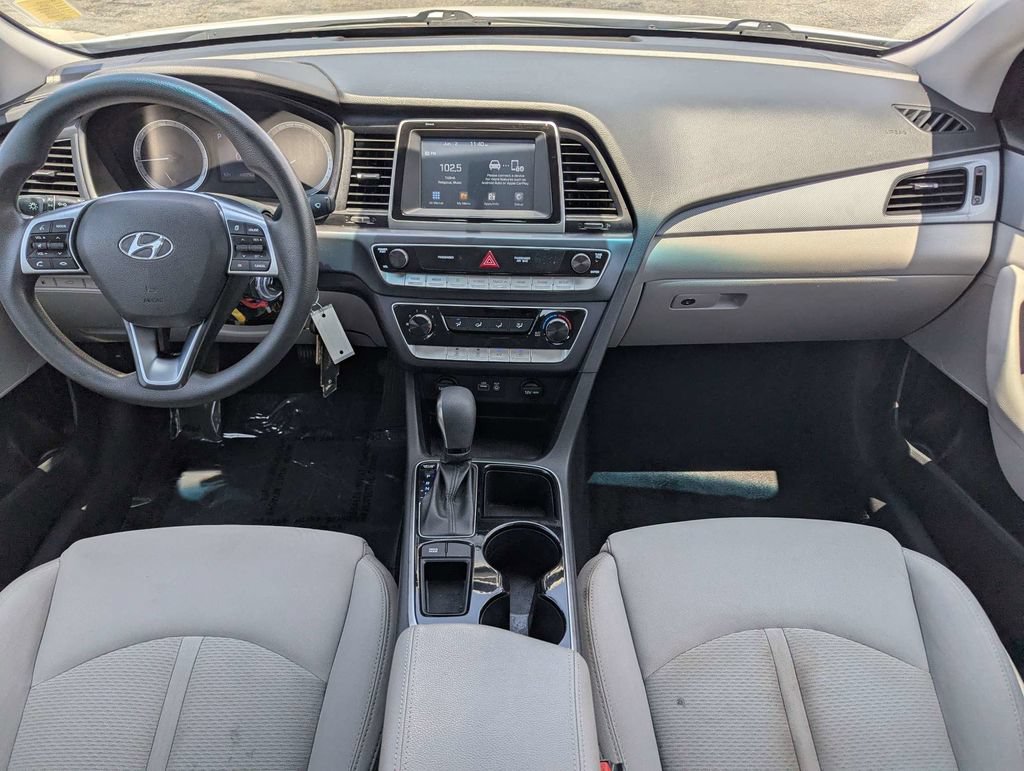 Used 2019 Hyundai Sonata SE FWD image 14
