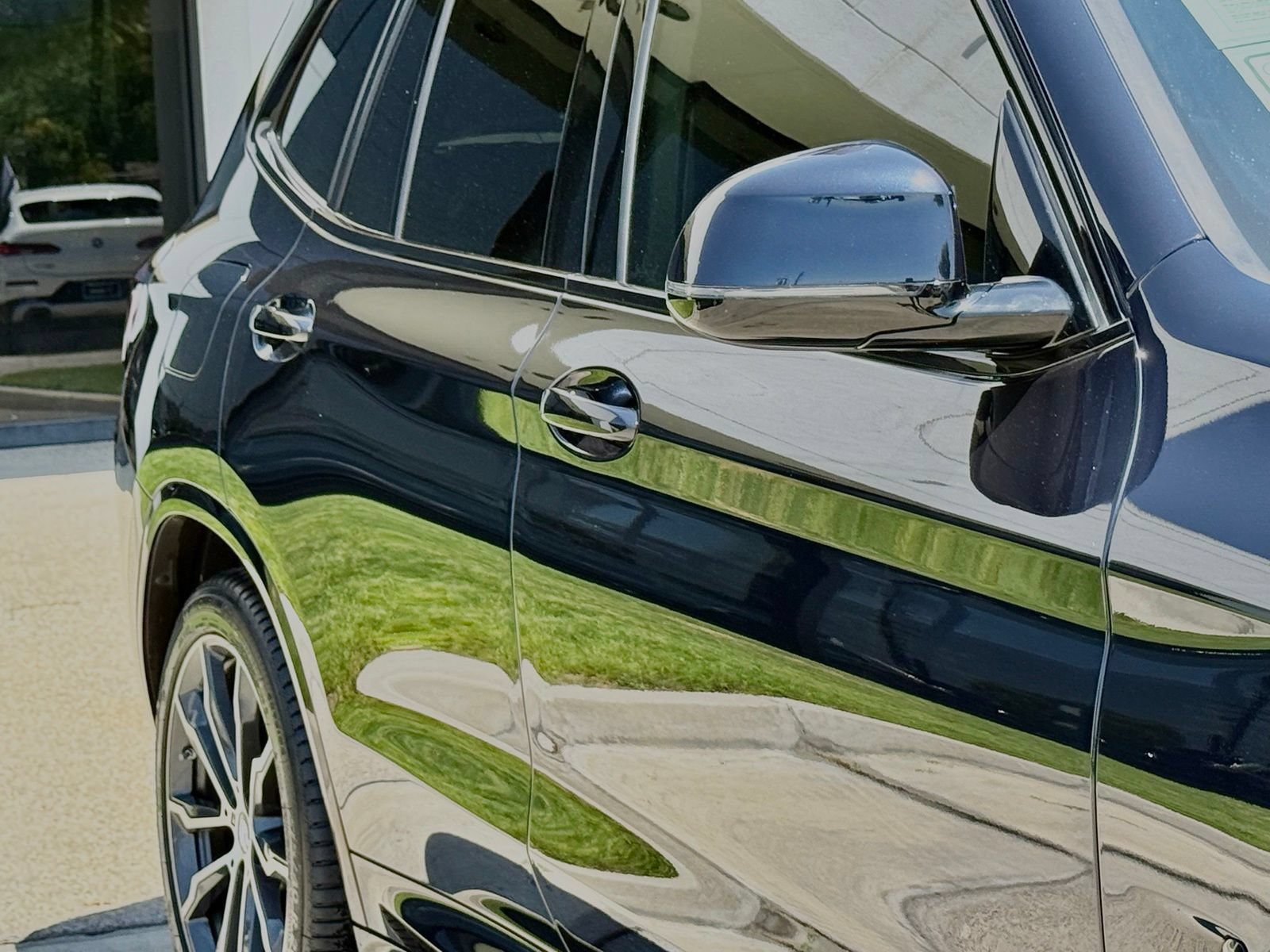 Used 2023 BMW X3 sDrive30i w/ M Sport Package RWD image 9