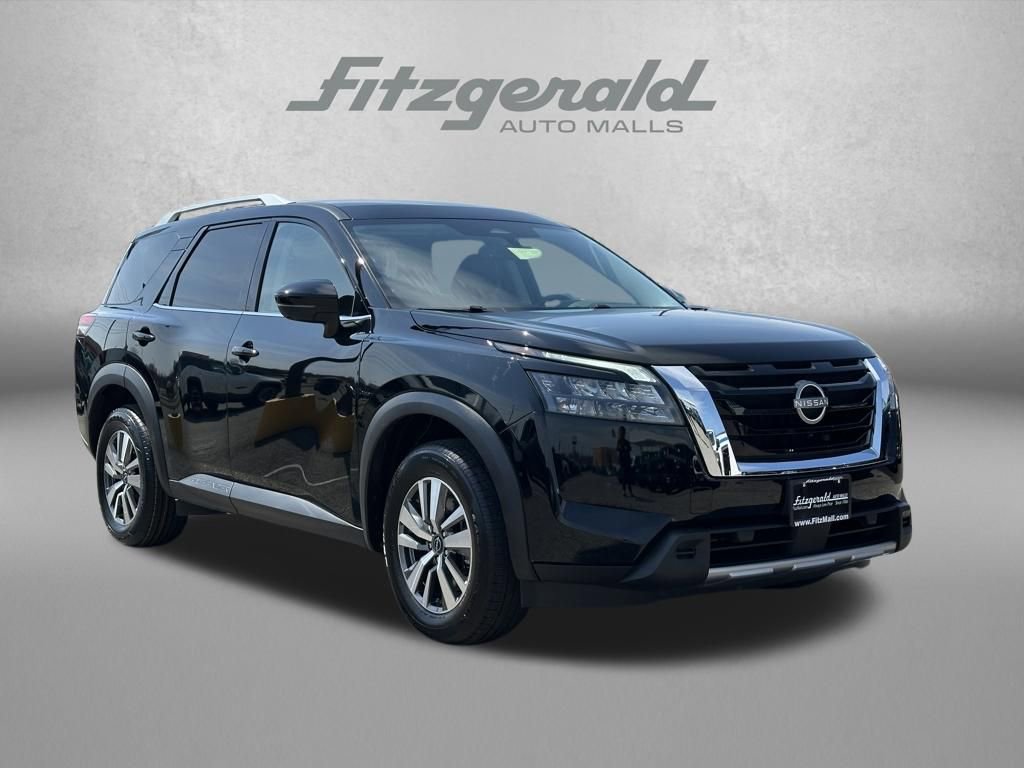 Used 2025 Nissan Pathfinder SL
