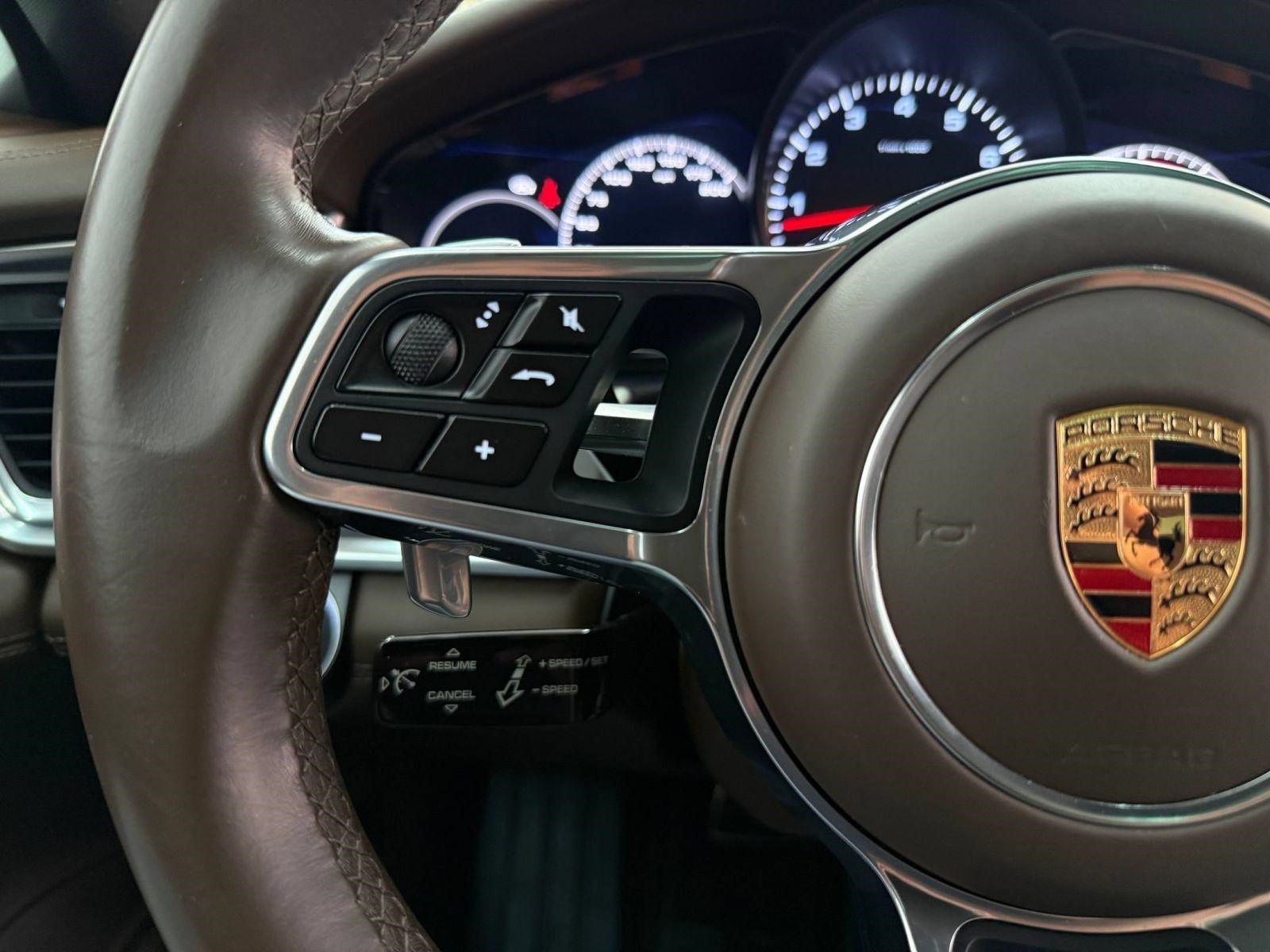 Used 2018 Porsche Panamera 4S AWD/4WD image 13
