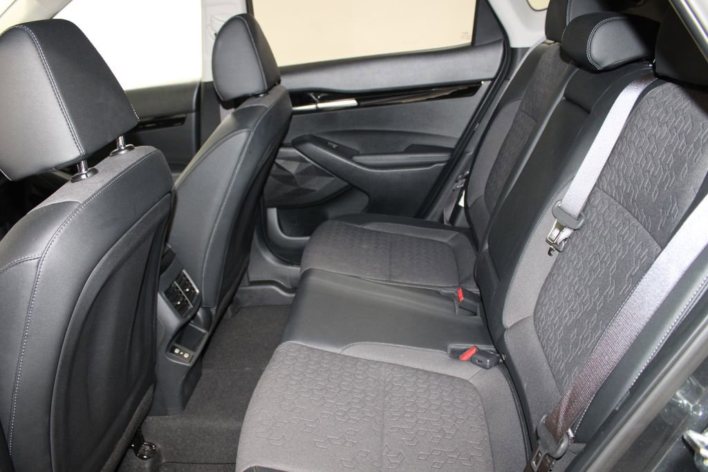 Used 2025 Kia Seltos S image 16