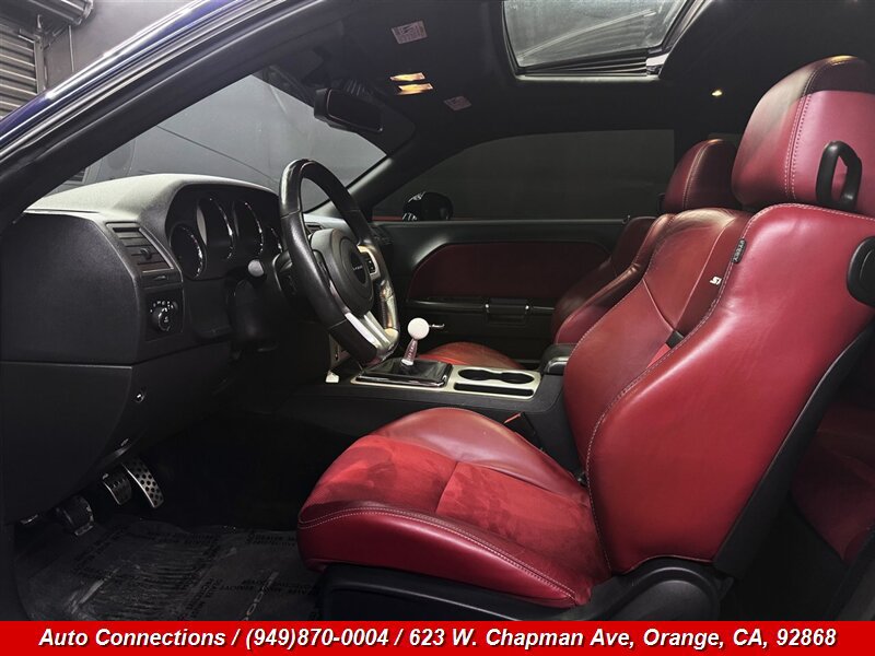 Used 2014 Dodge Challenger SRT8 RWD image 6