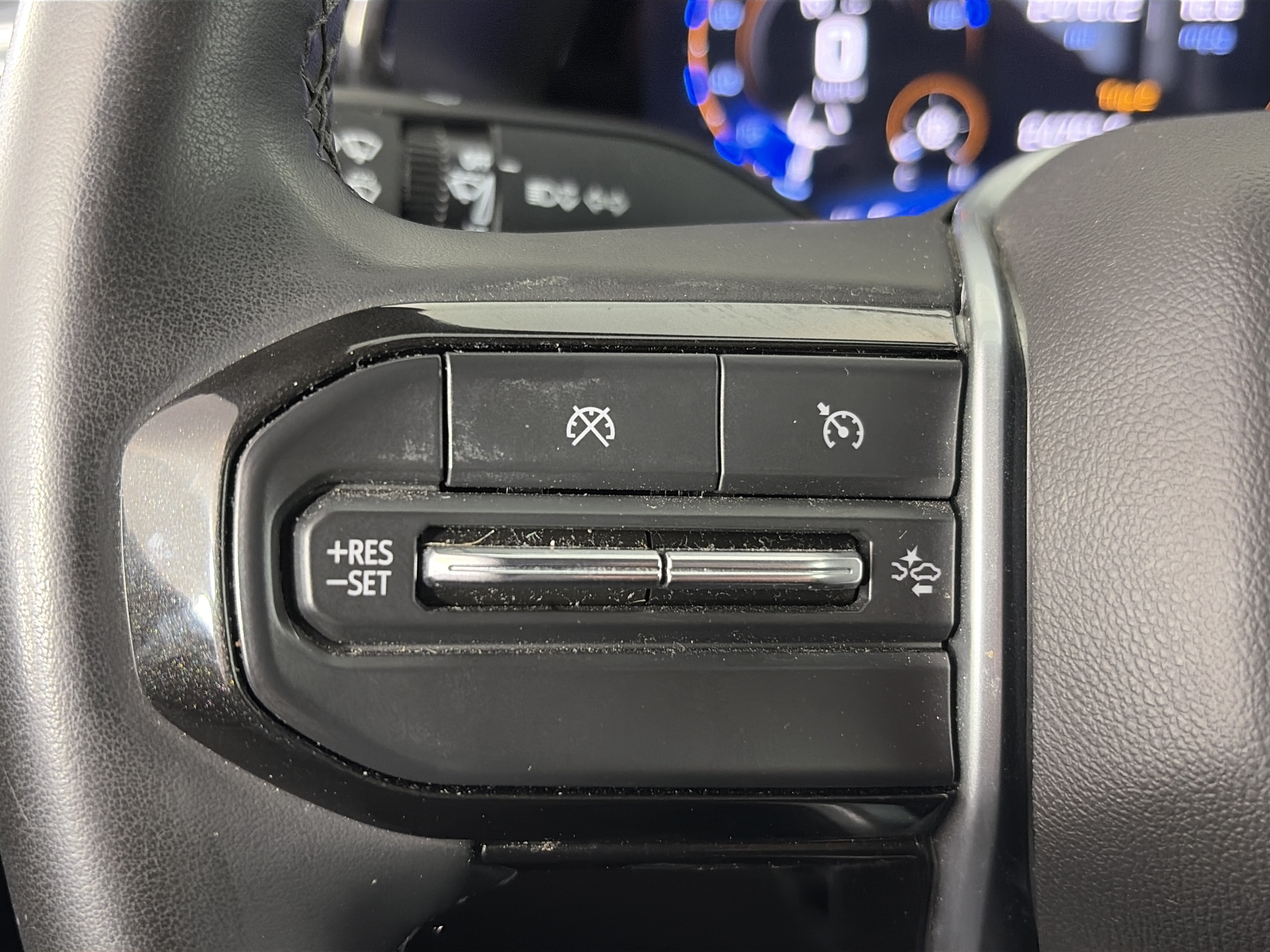Certified 2024 Chevrolet Colorado LT w/ LT Convenience Package AWD/4WD image 29