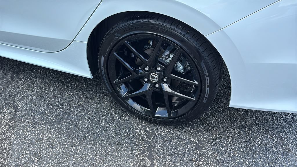 Certified 2025 Honda Civic Sport image 9
