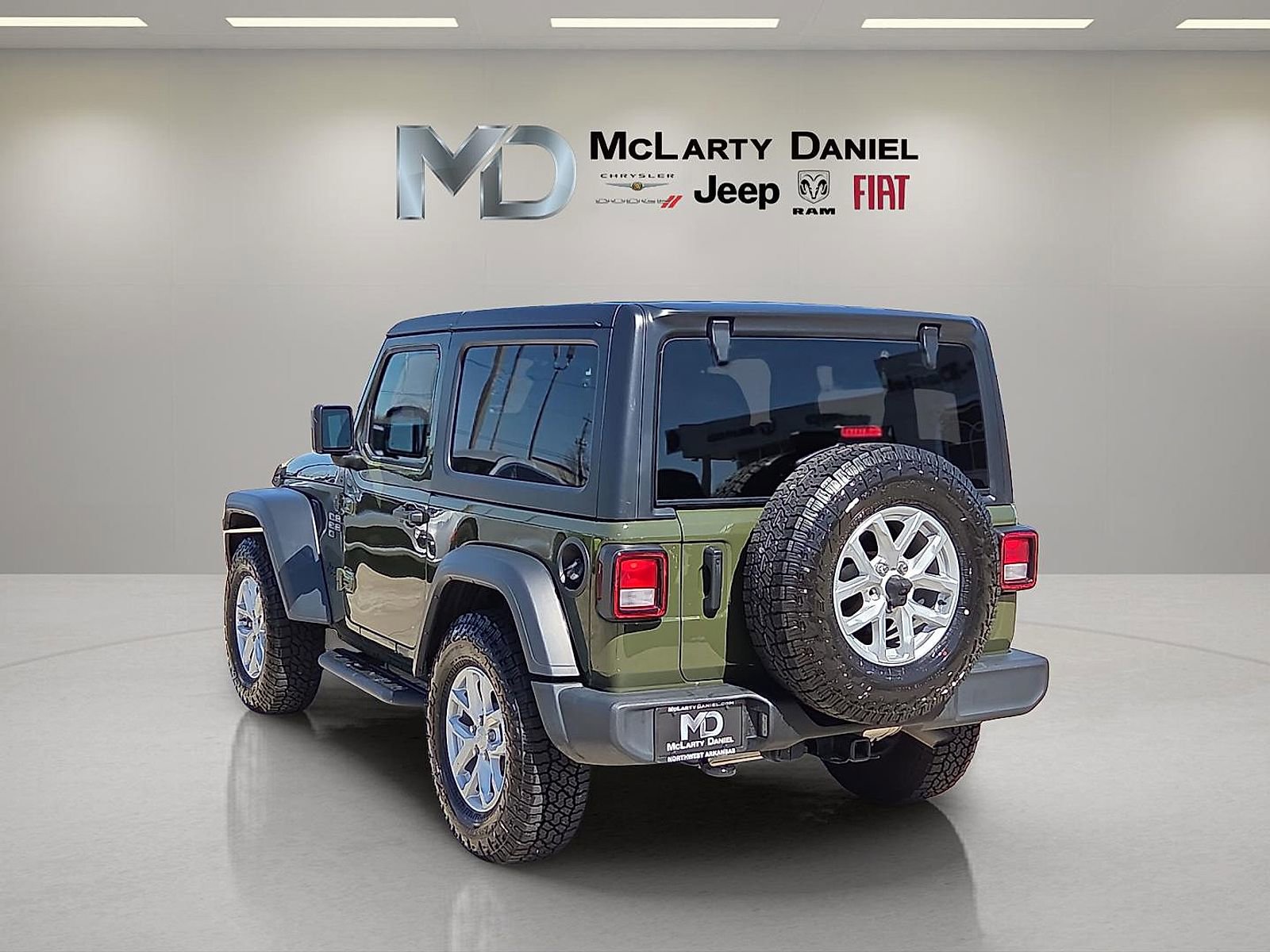 Used 2023 Jeep Wrangler Sport S image 4