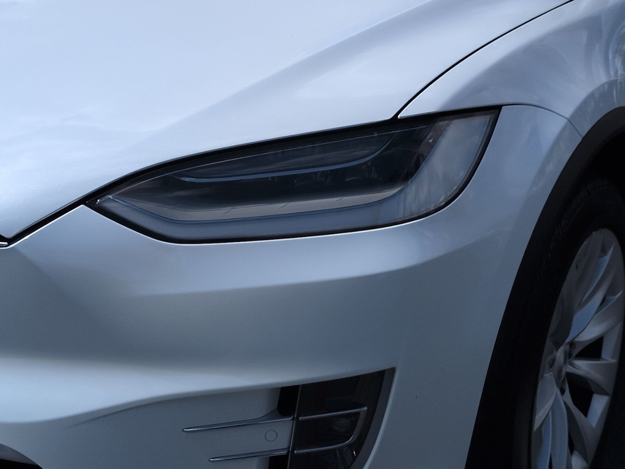 Used 2020 Tesla Model X Long Range image 6