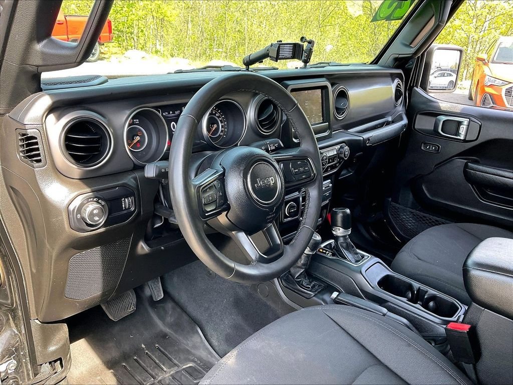 Used 2023 Jeep Gladiator Sport AWD/4WD image 8
