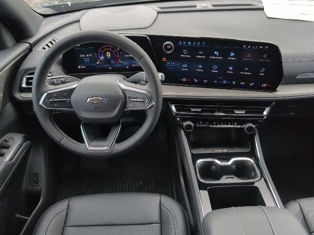 New 2026 Chevrolet Traverse LT w/ Midnight/Sport Edition FWD image 4