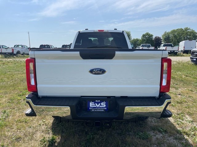New 2025 Ford F350 XLT image 4