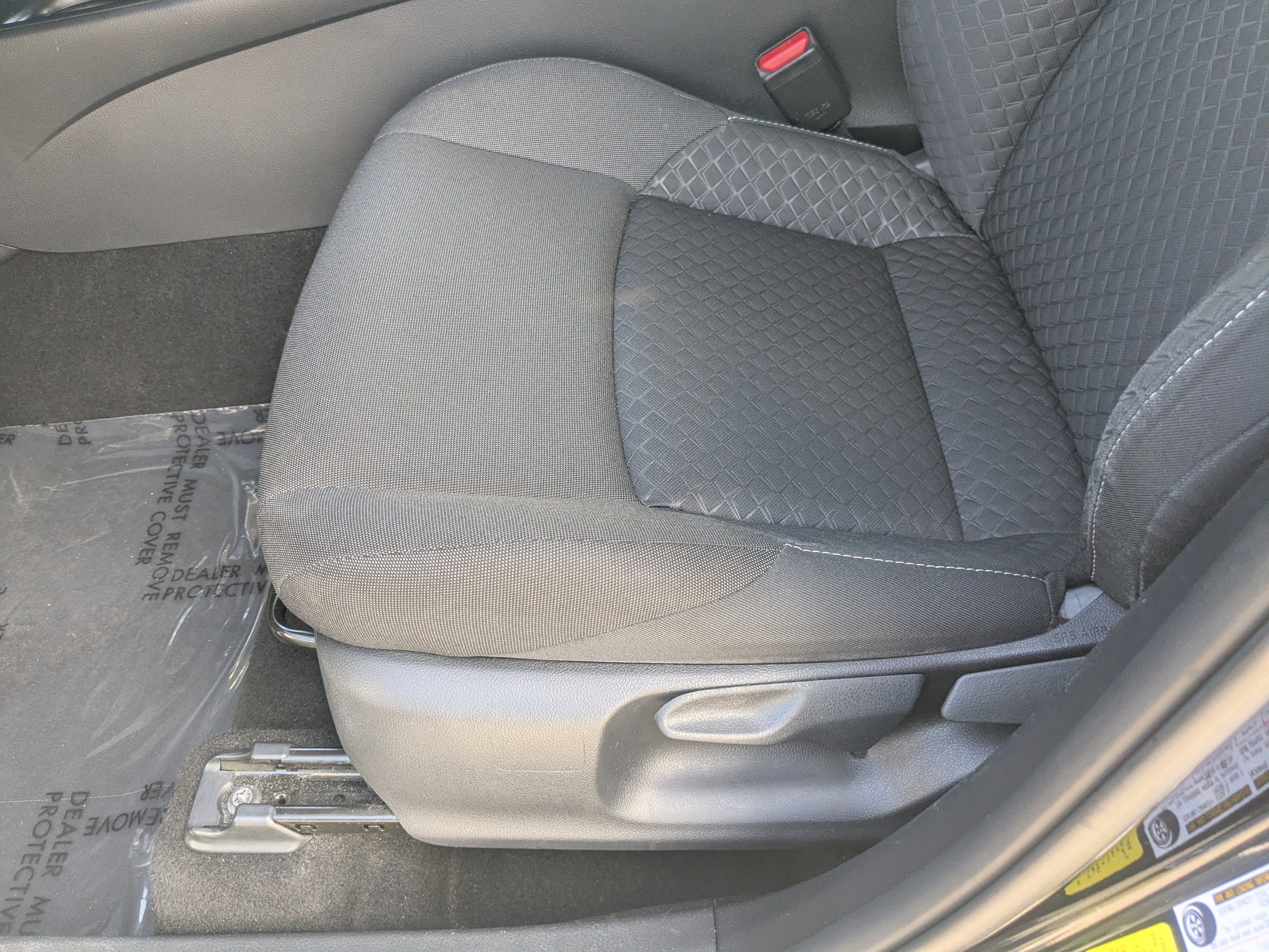 Used 2021 Toyota C-HR LE image 19