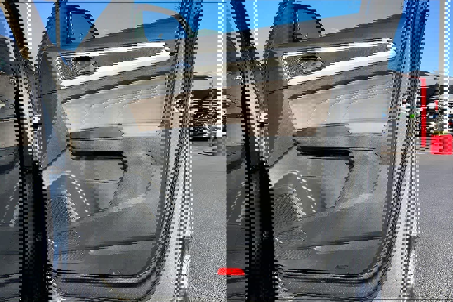 Used 2021 Volkswagen Atlas SEL Premium image 23