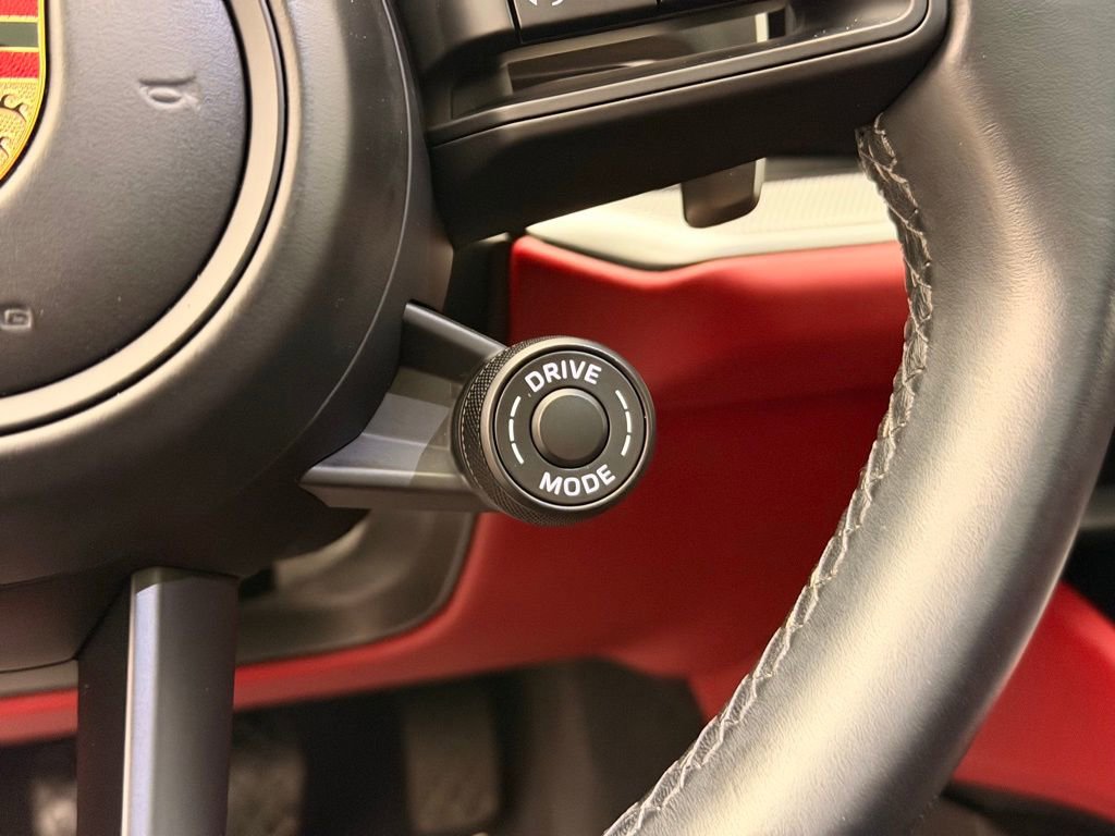 Used 2024 Porsche Cayenne Coupe image 15